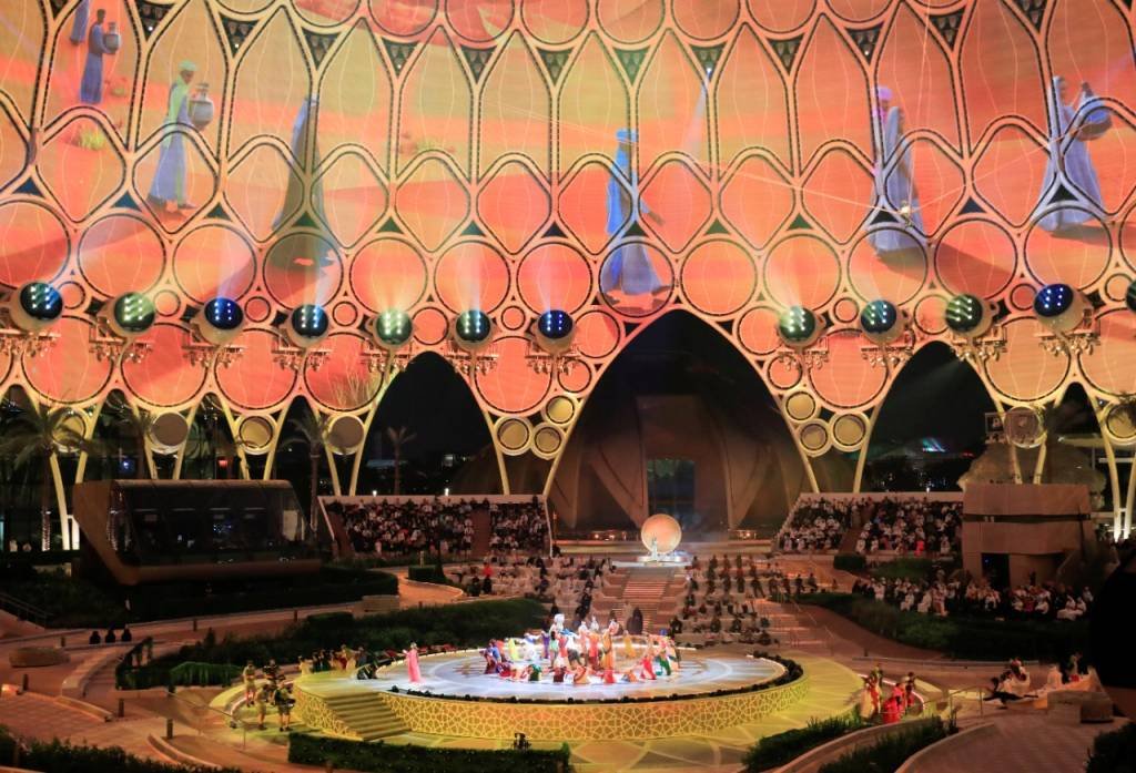 Dubai abre Expo 2020 com cerimônia luxuosa na 1ª edição no Oriente Médio