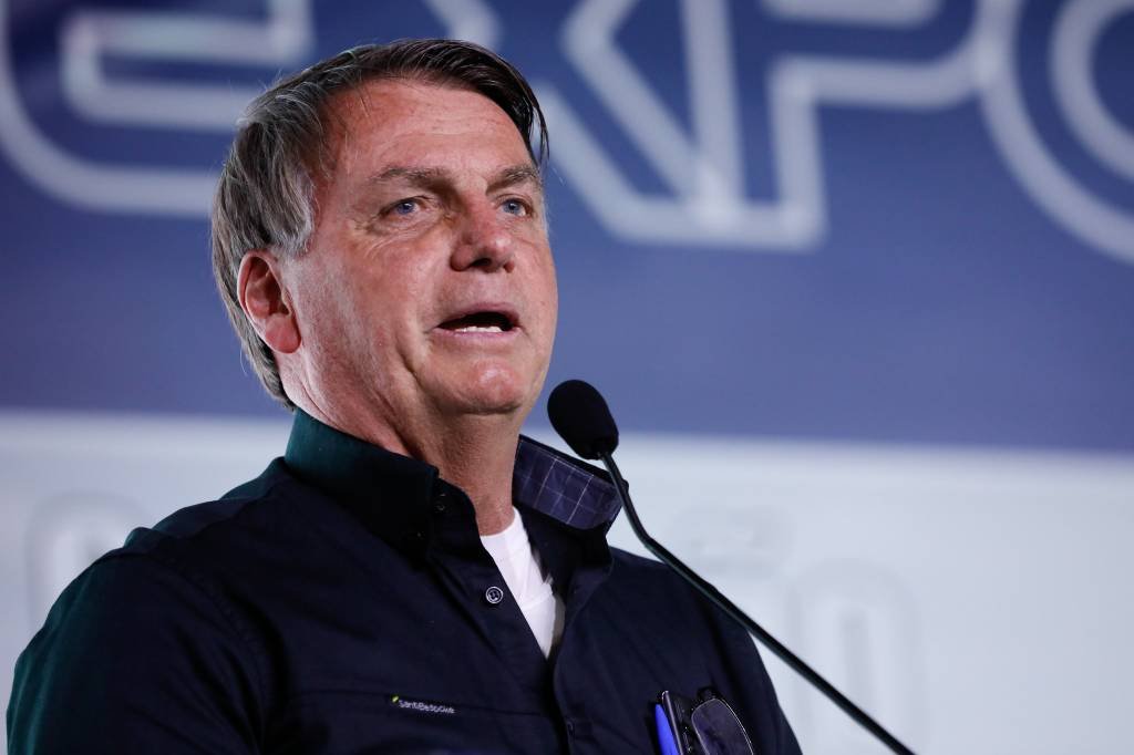 Bolsonaro promulga lei que proíbe despejo em função da pandemia