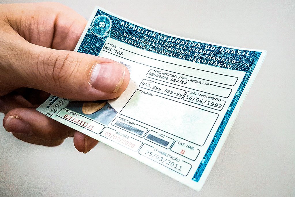 Projeto de Lei quer permitir que analfabetos tenham direito de tirar carteira de motorista
