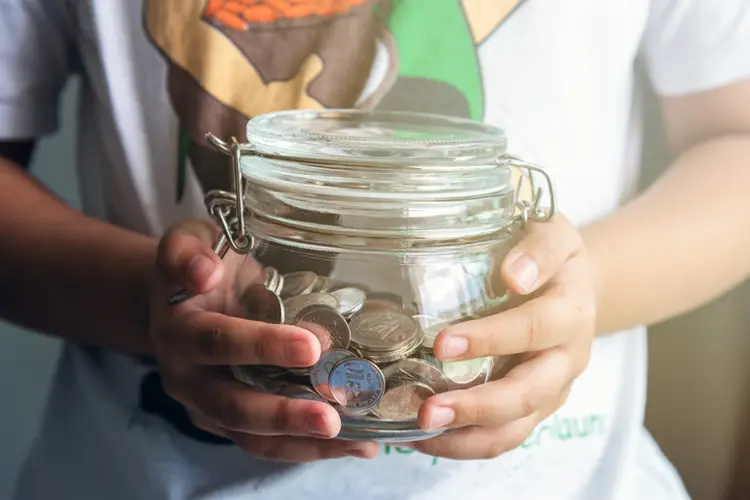 Governo da colombiana vai financiar jogo de educação financeira que ensina sobre ações, criptomoedas e muito mais para crianças e jovens (Nora Carol Photography/Getty Images)