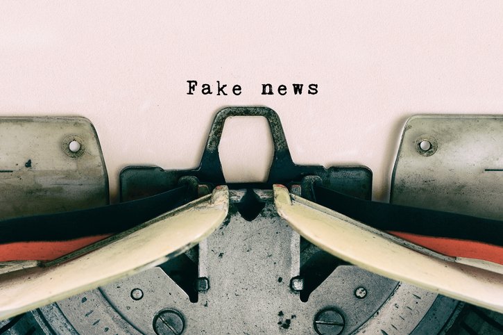 Sistema de combate a fake news alia tecnologia e moderação humana (Nora Carol Photography/Getty Images)