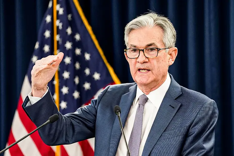 Jerome Powell, presidente do Federal Reserve: diretores do banco central americano passam a prever apenas um corte em 2024 (Kevin Lamarque/Reuters)