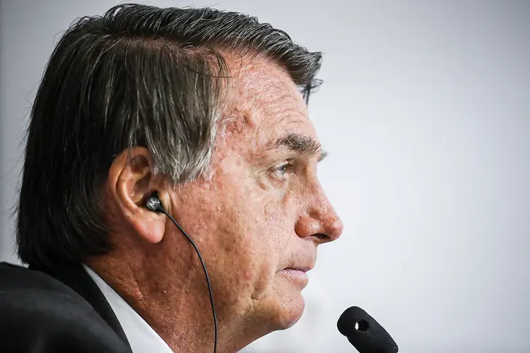 Jair Bolsonaro: "Dá para atender a população mais carente, dá para atender a questão orçamentária e pensamos até, dado o espaço que está sobrando, em atender até em parte os servidores" (Marcos Corrêa /PR/Flickr)