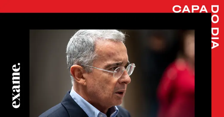 Álvaro Uribe: crescimento não basta sem combate à pobreza (Tomas Ayuso/Bloomberg/Getty Images)