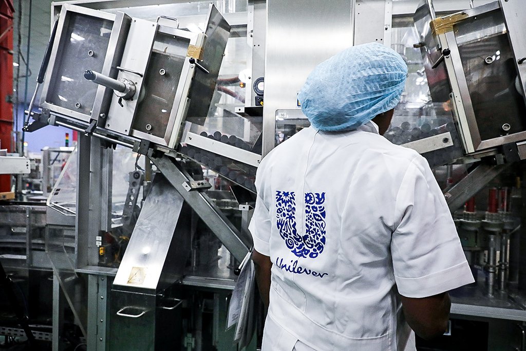 Unilever alerta para maior alta de preços à medida que a inflação piora
