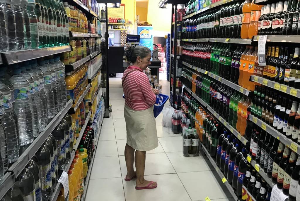 Brasileiros entram na lista do calote por deixar de pagar gasto com alimento