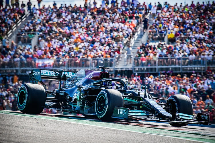 Piloto Lewis Hamilton, da Mercedes, no GP dos EUA de F1. (Jerome Miron-USA TODAY Sports/Reuters)