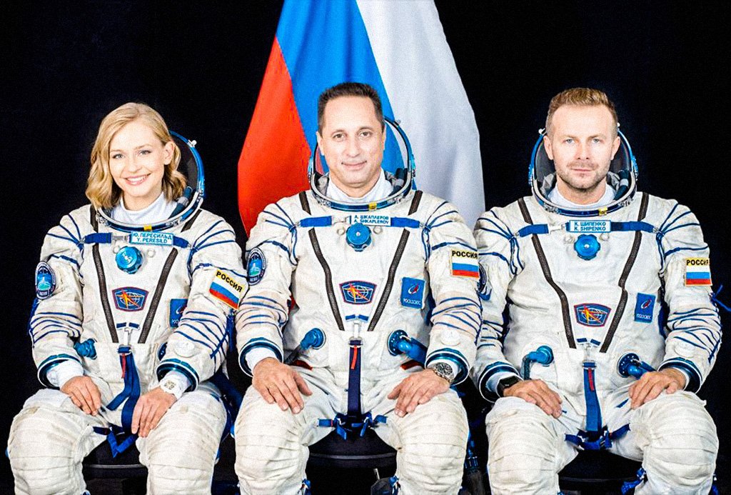 Rússia envia atriz e diretor à ISS para primeiro filme no espaço