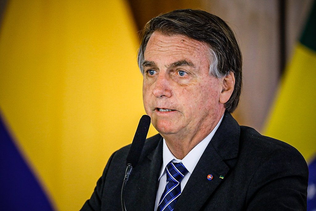 O presidente Jair Bolsonaro: parlamentares já avisaram ao presidente que vão trabalhar para derrubar o veto quando o Congresso Nacional voltar, após o recesso de fim de ano. A reabertura do programa poderia permitir a renegociação de R$ 50 bilhões em dívidas (Isac Nóbrega/PR/Flickr)