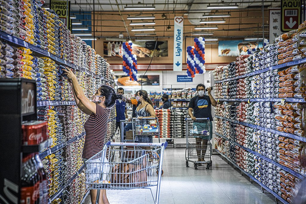 Bússola & Cia: Inflação diminui, e movimento aumenta nos supermercados
