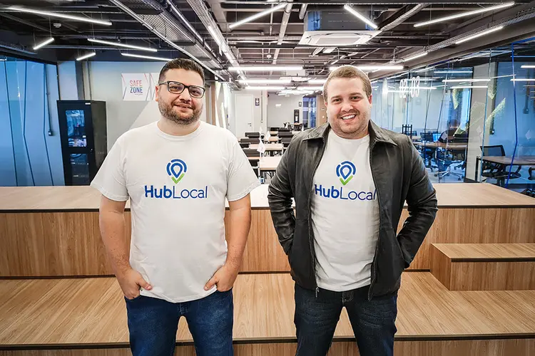 Felipe Caezar e Rodrigo Coifman, fundadores da HubLocal: R$ 5 milhões em valuation e faturamento de R$ 100 milhões nos próximos 5 anos (Henrique Carlos/HubLocal/Divulgação)