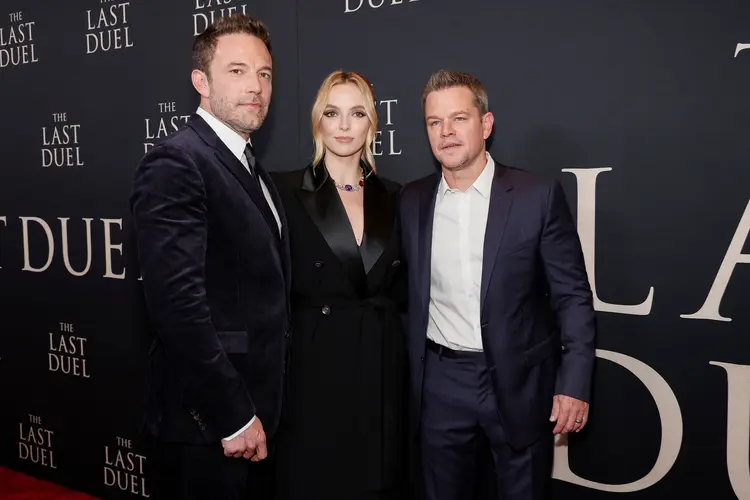 Ben Affleck, Jodie Comer e Matt Damon no lançamento do filme em Nova York. (Arturo Holmes/Getty Images)