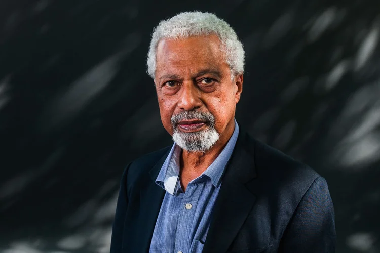 EDINBURGH, SCOTLAND - AUGUST 17:  Abdulrazak Gurnah attends a photocall during the Edinburgh International Book Festival on August 17, 2017 in Edinburgh, Scotland.  (Photo by Simone Padovani/Awakening/Getty Images) (Simone Padovani/Awakening / Colaborador/Getty Images)