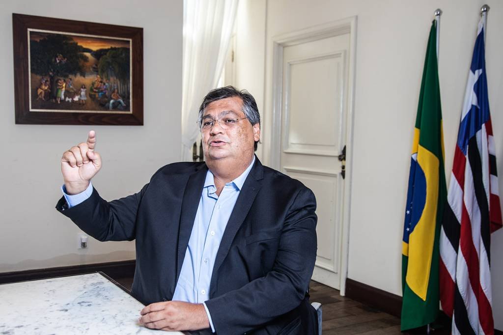 Câmera em farda de PM dará mais verba para estado, afirma Flávio Dino