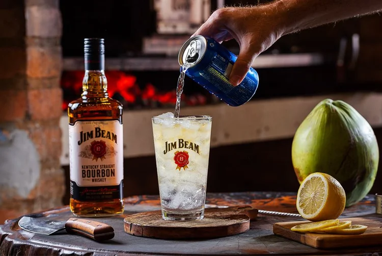 Jim Beam: 'mixabilidade' do bourbon favorece drinks para um paladar mais 'fresh' (Reprodução/Divulgação)