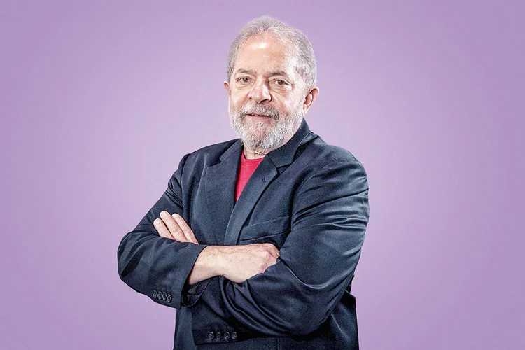 Líder nas pesquisas de opinião pública para 2022, o ex-presidente Lula carrega alta rejeição, herança 
do pós-petrolão (Nelson Almeida/Getty Images)