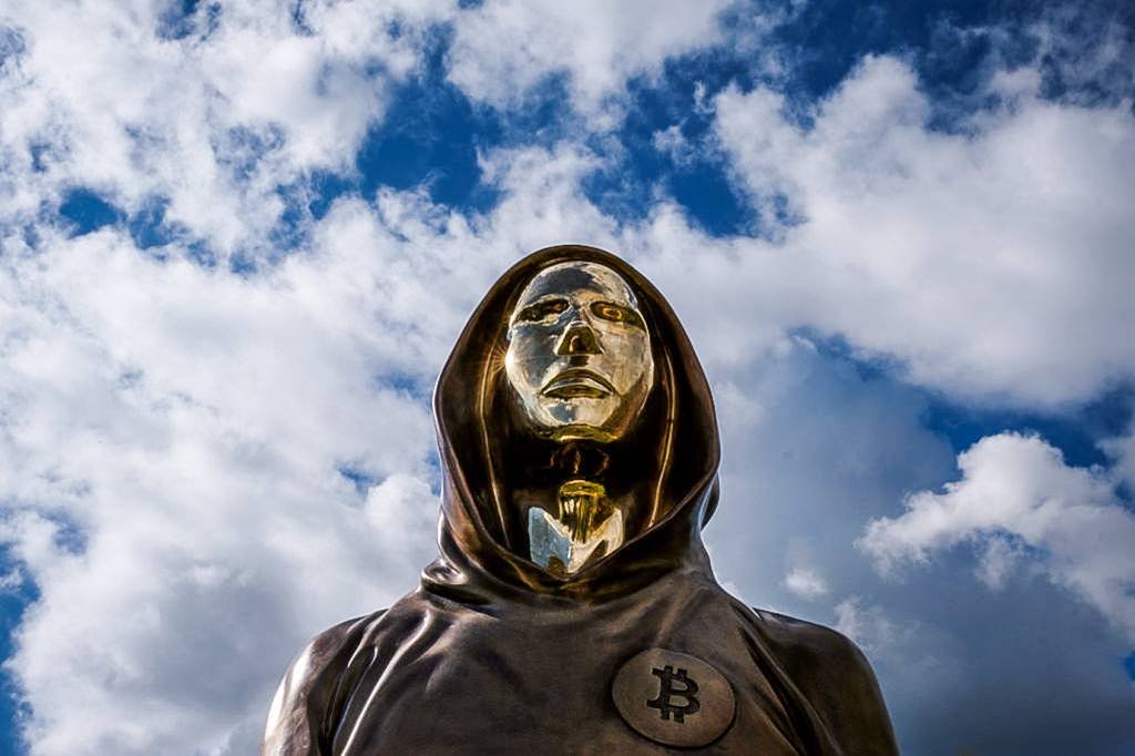 Estátua de Satoshi Nakamoto, criador misterioso do bitcoin (Janos Kummer/Getty Images)