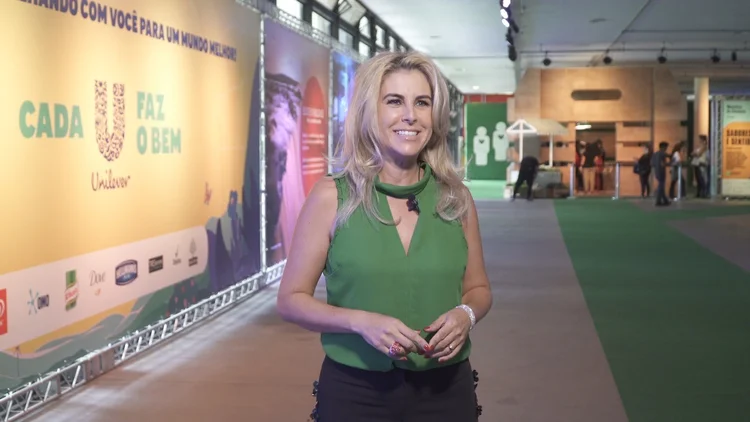 Zita Oliveira, gerente sustentabilidade da Unilever Brasil: que a solução para a gestão de resíduos passa pelo esforço de reinseri-los na economia  (Unilever/Divulgação)