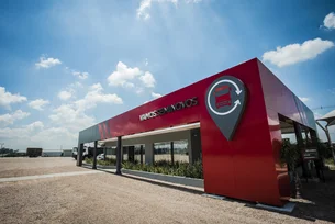 Vamos (VAMO3) mostra capacidade de adaptação a juros altos; ação lidera altas do Ibovespa