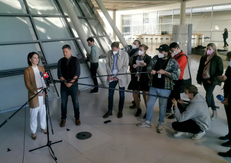 Os líderes do Partido Verde, Annalena Baerbock e Robert Habeck, durante entrevista em Berlim

 (AFP/AFP)