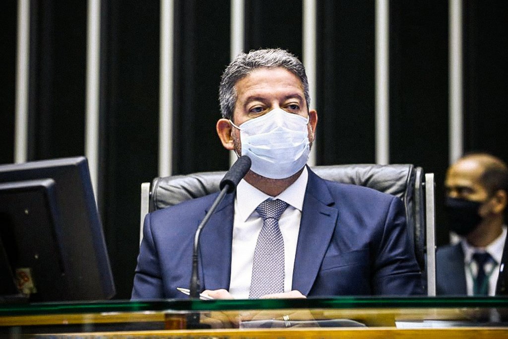Para Lira, há crise no gás de cozinha e monopólio 'absurdo' da Petrobras