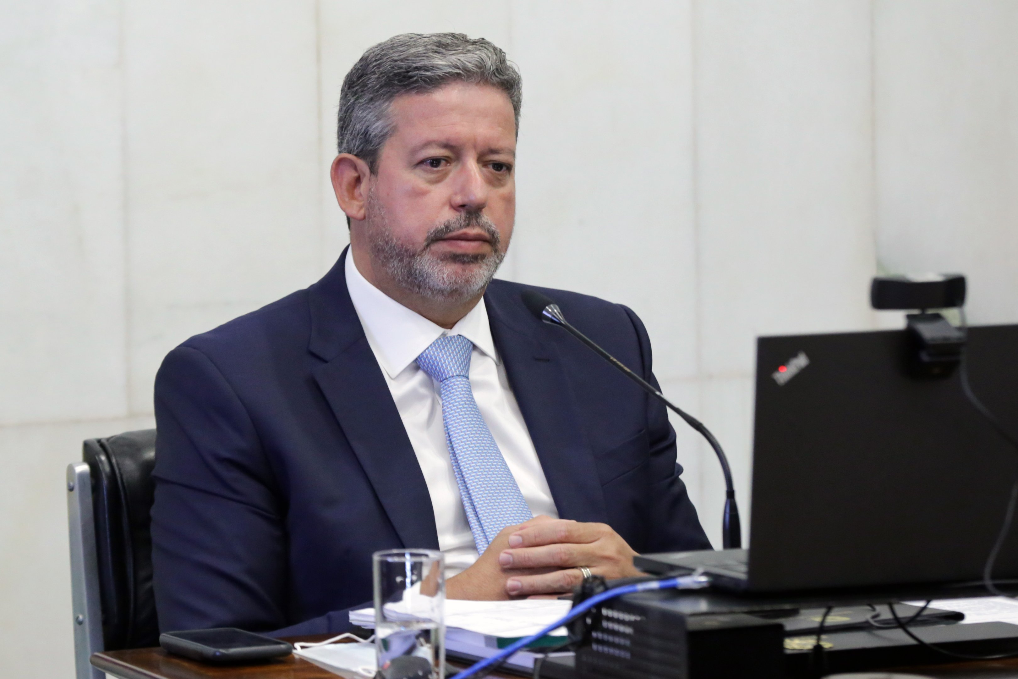 Lira acha que antecipar receitas extraordinárias é bom caminho, diz líder do PT