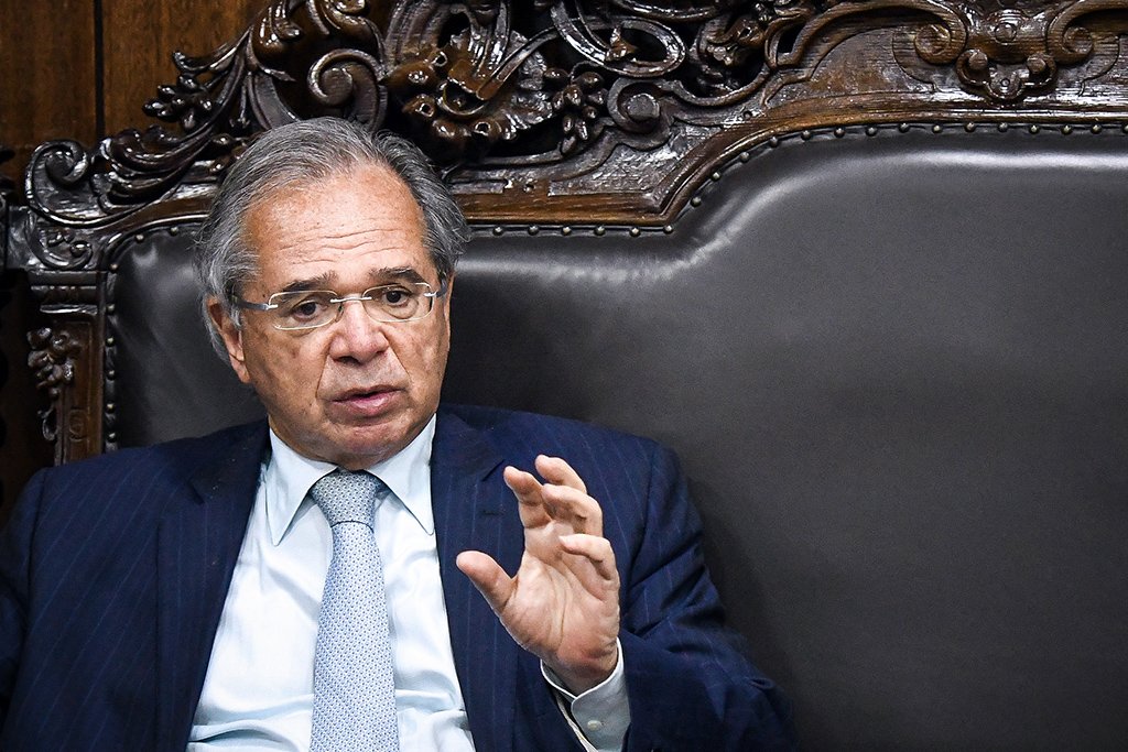 Governo federal fechará 2021 com déficit primário de 1% do PIB, diz Guedes