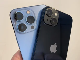 Imagem referente à matéria: iPhone 13 ou iPhone 11: qual vale mais a pena em 2024?