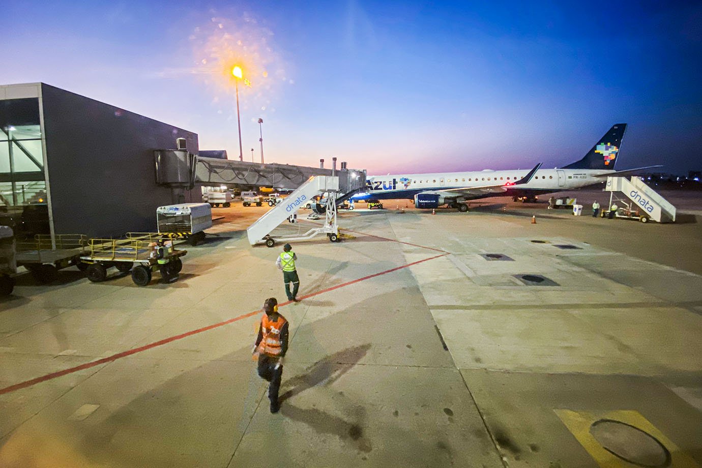 Pilotos de companhias aéreas anunciam greve