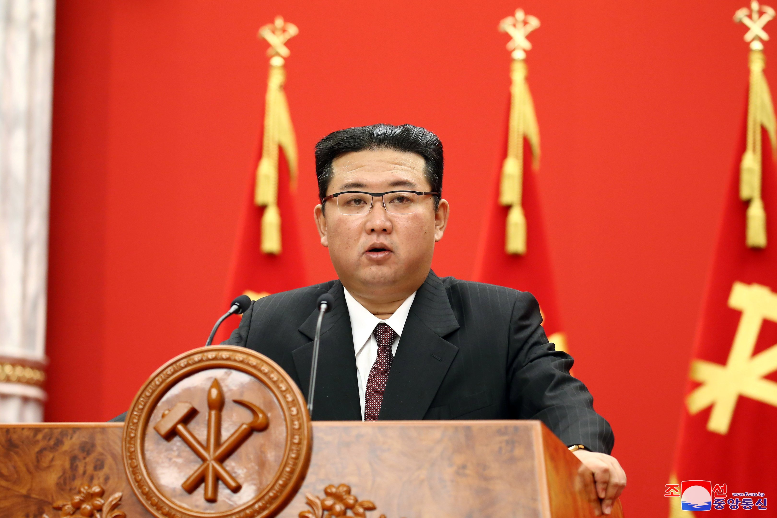 Coreia do Norte lança míssil balístico a partir de submarino