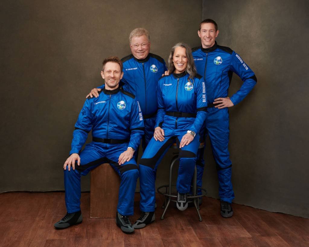 New Shepard 18: equipe contará com o ator William Shatner, de 90 anos, a bordo de viagem espacial (Blue Origin/Divulgação)