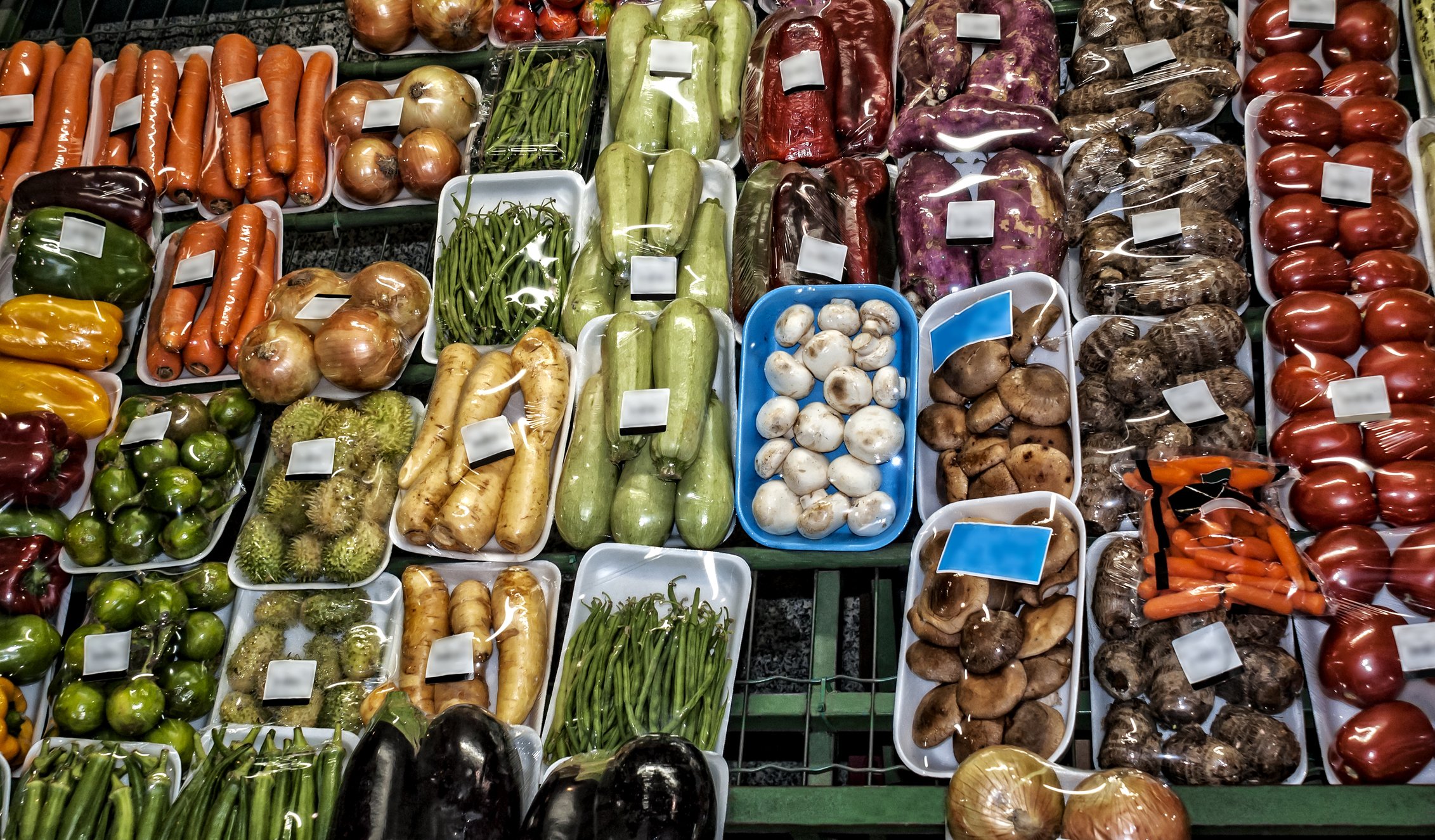 França vai proibir embalagens plásticas em frutas e vegetais