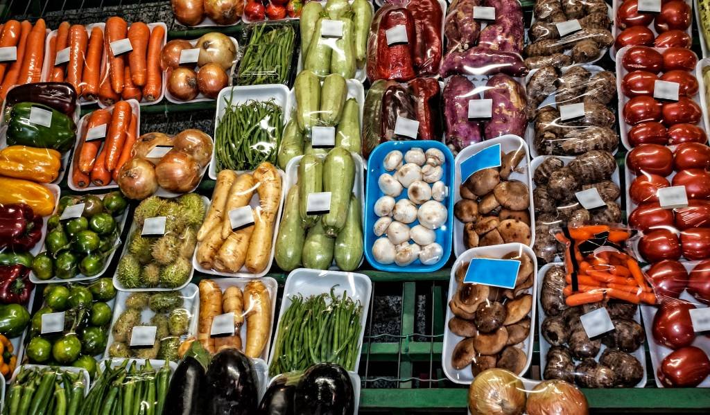 Uma lista de cerca de 30 frutas e vegetais sujeitos às alterações foi publicada pelo Ministério do Meio Ambiente (Getty Images/Rebeca Mello)