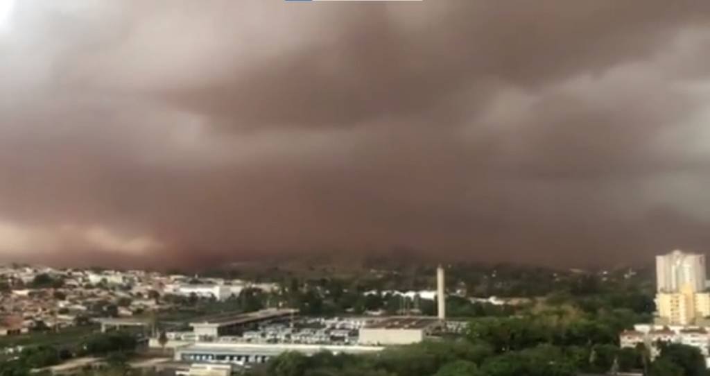 Tempestade de areia escurece o céu em Campo Grande; veja vídeo