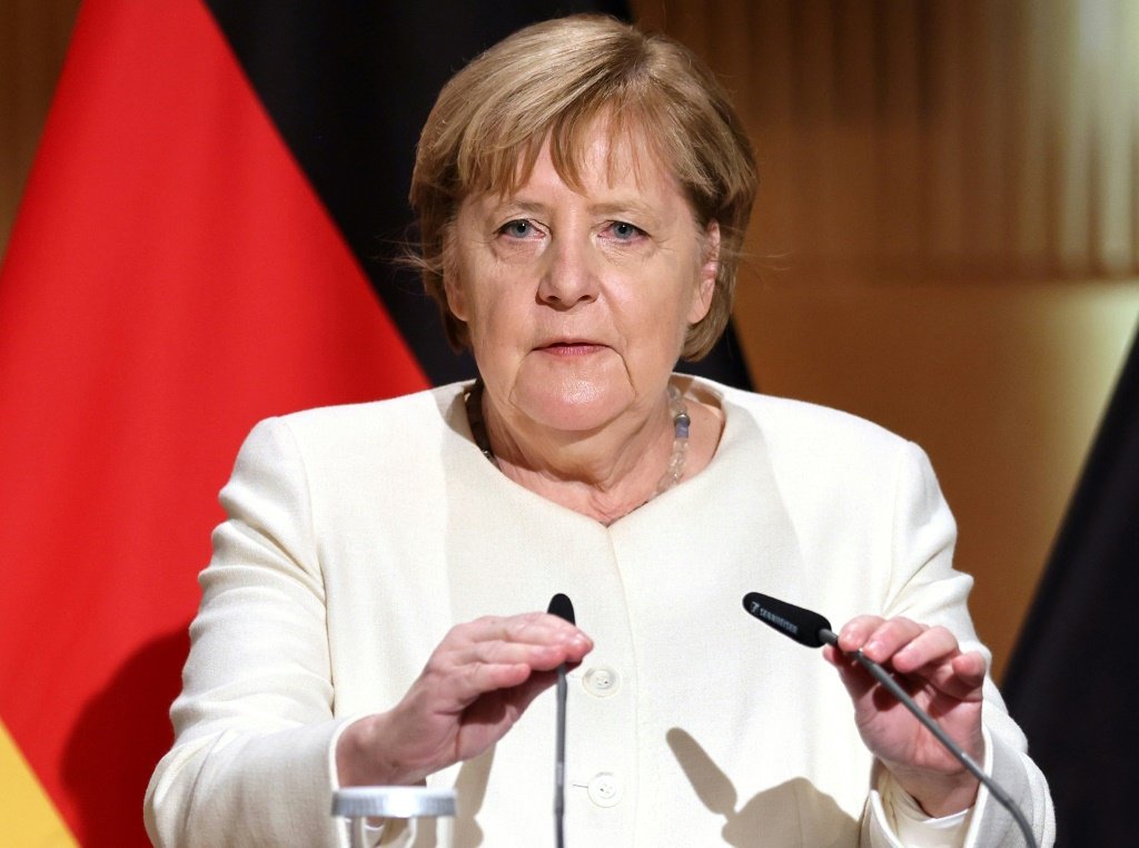 Angela Merkel é premiada na ONU por política dos refugiados