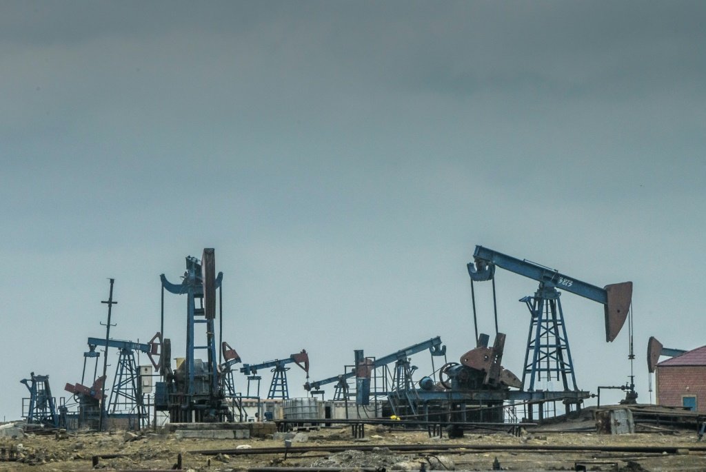 Petróleo: os estoques semanais de petróleo subiram mais 3,3 milhões de barris (AFP/AFP)