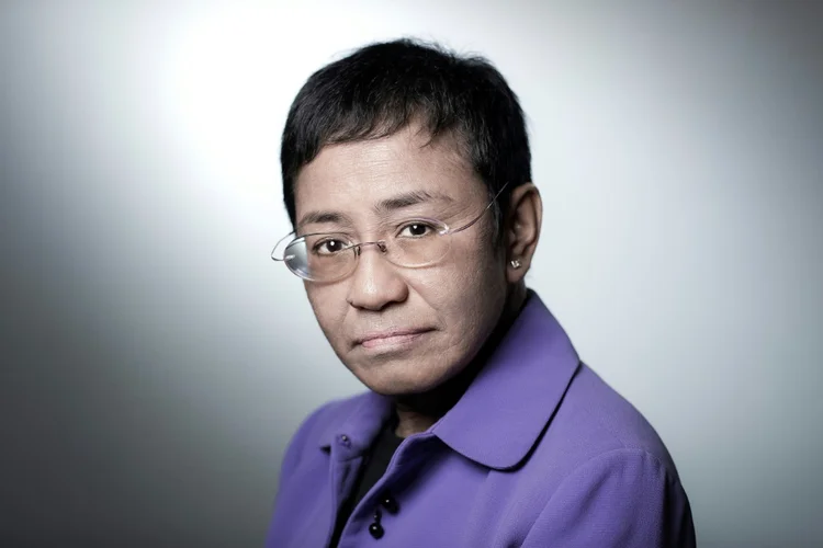 Fotografia de arquivo da jornalista filipina Maria Ressa, em Paris, em 11 de setembro de 2018 (Allison JACKSON/AFP)
