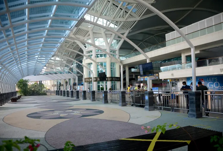 Vista geral do aeroporto internacional Ngurah Rai de Bali, Indonésia (Reprodução/AFP)