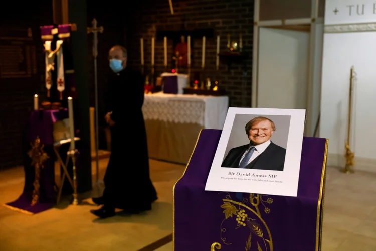 Reino Unido: deputado conservador David Amess foi morto ontem, a facadas.  (AFP/AFP)