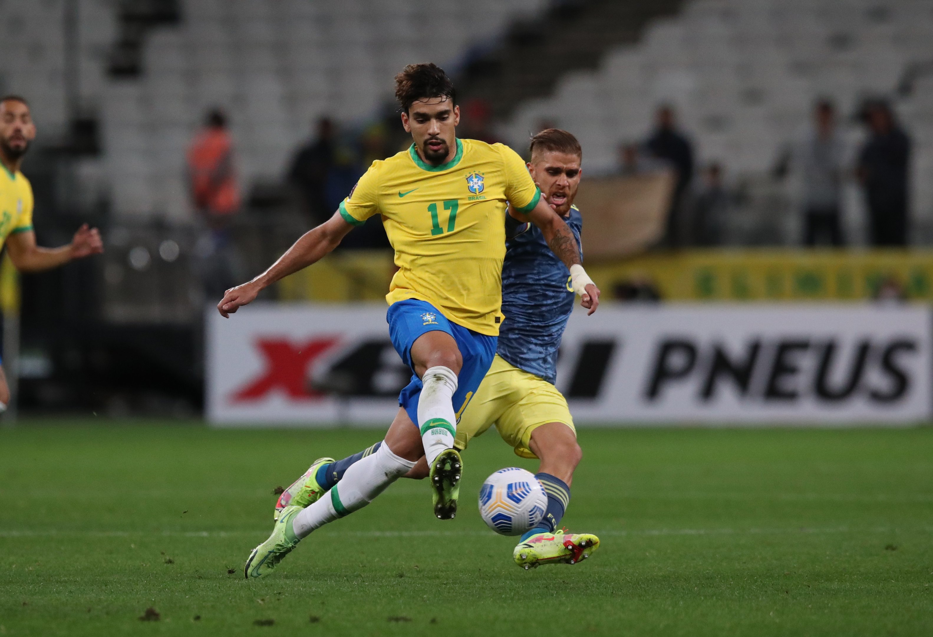 Lucas Paquetá em partida do Brasil contra a Colômbia pelas eliminatórias da Copa