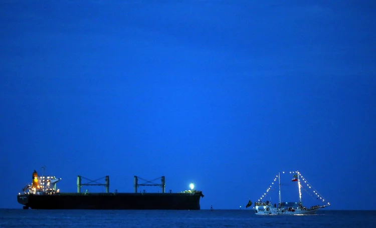 Embarcações na região costeira de Fortaleza, Ceará  (Paulo Whitaker/Reuters)