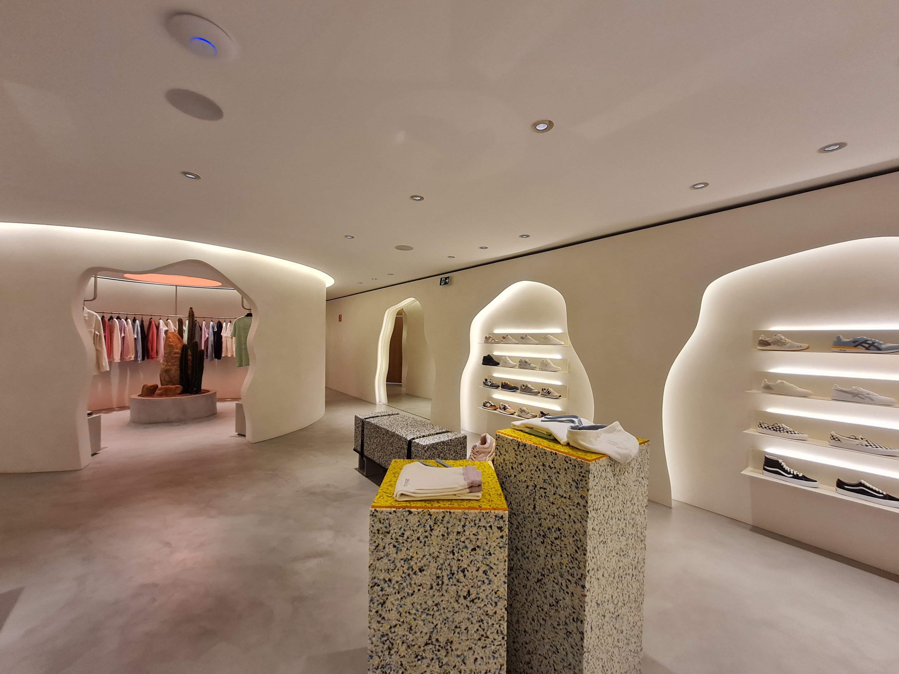 Por dentro do templo da Zee.Dog para pets e seus humanos; veja fotos