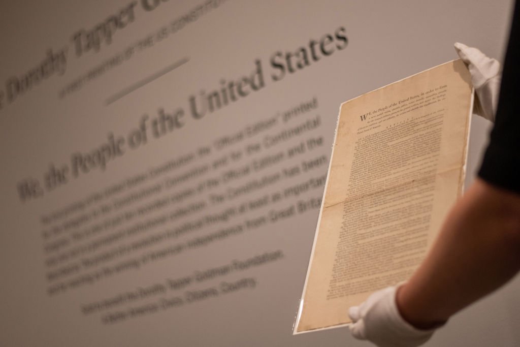 Original da Constituição dos EUA será leiloado pela Sotheby's nesta sexta-feira (Alexi Rosenfeld / Colaborador/Getty Images)