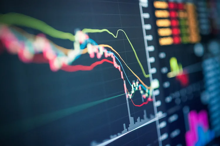 Business analysis stock graph backtest in crisis covid-19 for investment in stockmarket and finance business planning selective stock for Stockmarket crash and Financial crisis (TERADAT SANTIVIVUT/Getty Images)