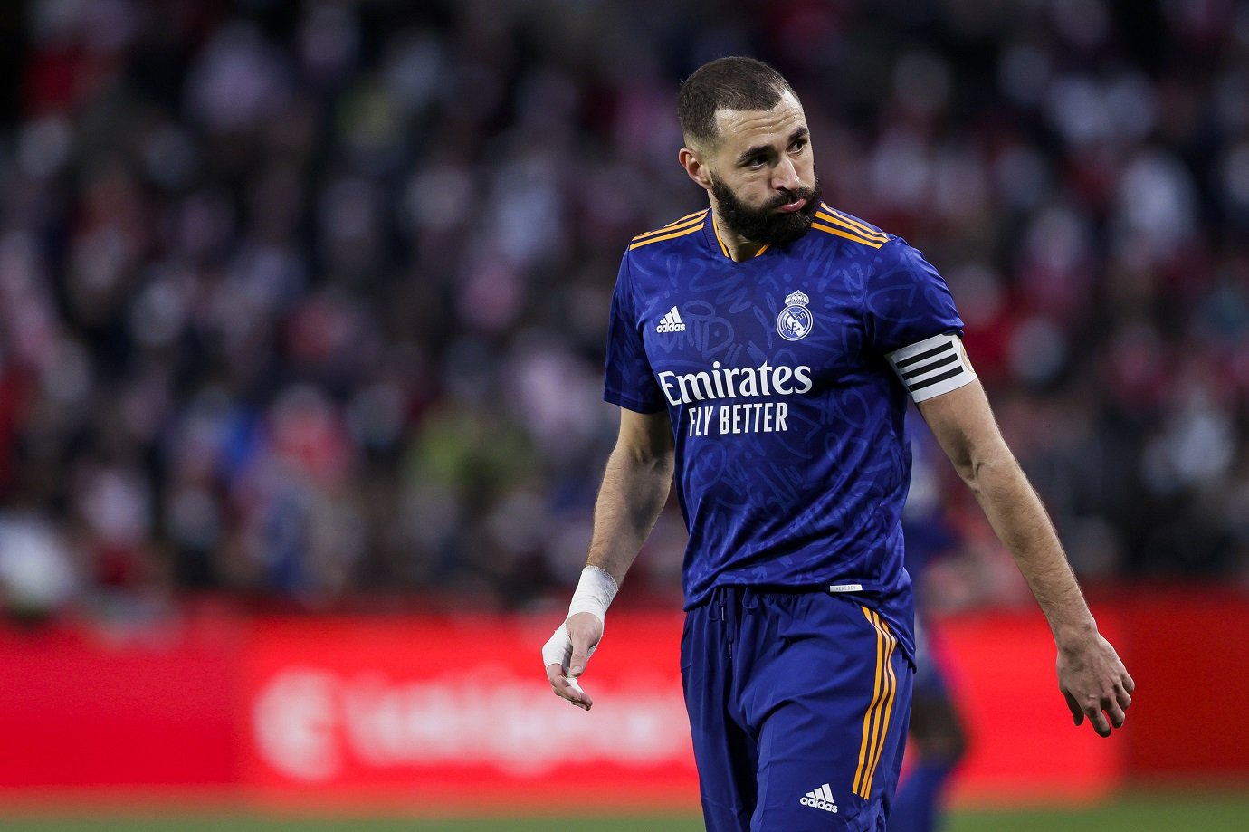 Benzema é condenado a um ano de prisão por chantagear colega de seleção