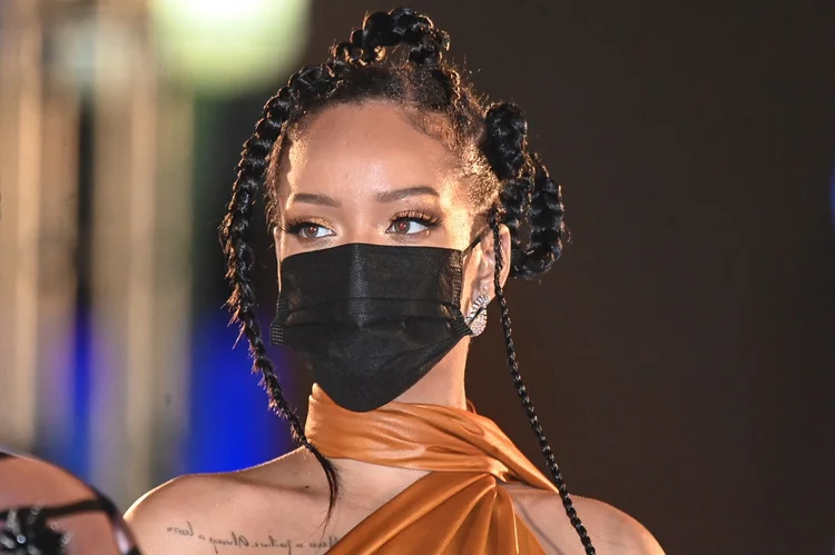 Rihanna: a ilha conhecida por suas praias paradisíacas, seu rum e por ser o local de nascimento da cantora Rihanna (Toby Melville - Pool/Getty Images)