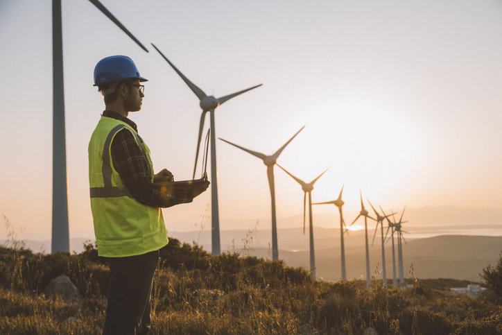 Curso da Mauá: módulos incluem energias renováveis, otimização energética, sustentabilidade na indústria e mercado de energia (Serts/Getty Images)