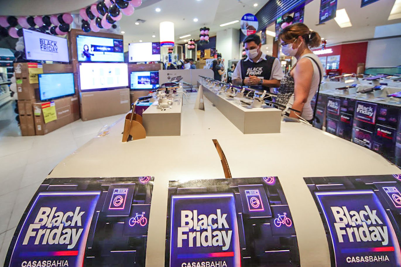 Com inflação e Black Friday fraca, vendas do comércio caem 0,6% em novembro