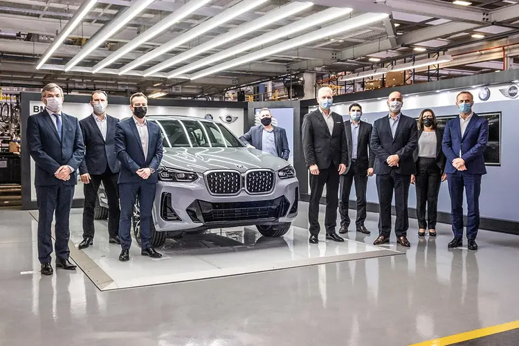 Todas as versões a combustão das novas gerações das linhas X3 e X4 serão fabricadas em Araquari (SC). (BMW/Divulgação)