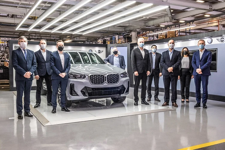 Todas as versões a combustão das novas gerações das linhas X3 e X4 serão fabricadas em Araquari (SC). (BMW/Divulgação)